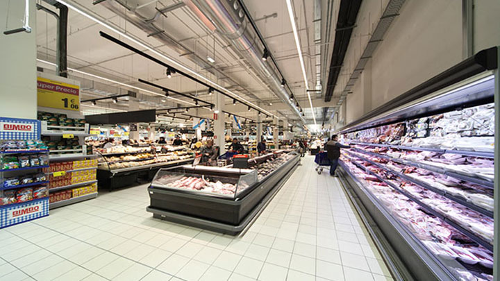 Shoppers use the visual appearance of meat and fish to decide its freshness at Carrefour Santiago