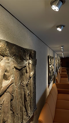 Works of art are showing off with Philips entertainment lighting
