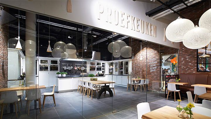 The restaurant within the supermarket illuminated with Philips modern LED lighting 