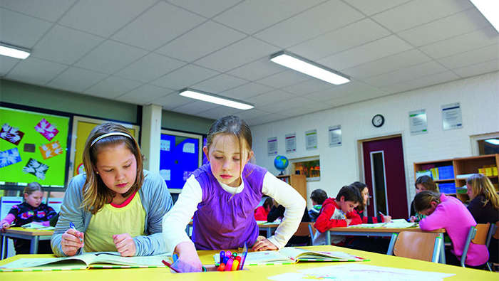 Students work in the normal light setting at Wintelre Primary School