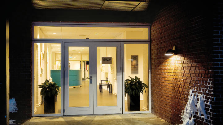 The entrance of the fano center lit up by Philips Lighting