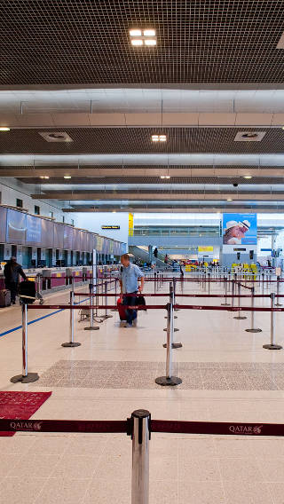  Enhanced Philips Lighting systems gives light to Manchester Airport Terminal 2 