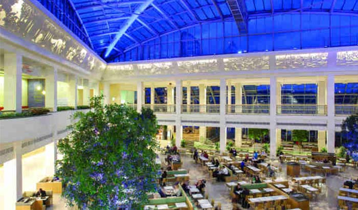 Bright and expansive dining atrium at the Bluewater shopping Centre
