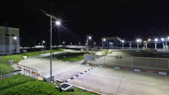 Beautiful look of Unilever plant post installation of Solar LED lighting by Philips