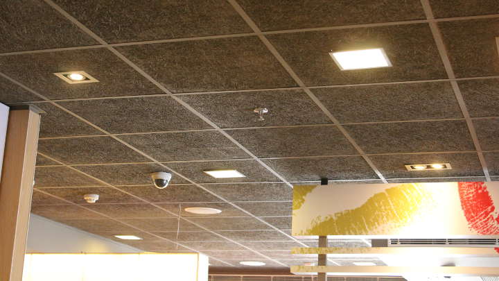 LED lighting that matches the aesthetics of the restaurant