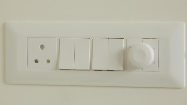 Robust construction and sleek design of modular switches
