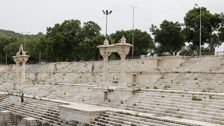 See how Philips partnered with Rajsamand Municipal Council by providing energy saving LED lighting for areas around the lake and areas within the town