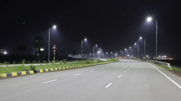 Well lit areas and roads within Naya Raipur post installation of LED street lights by Philips 