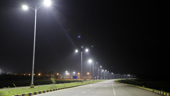 Well lit areas and roads within Naya Raipur post installation of LED street lights by Philips