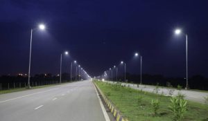 Smart LED streetlighting system for cities